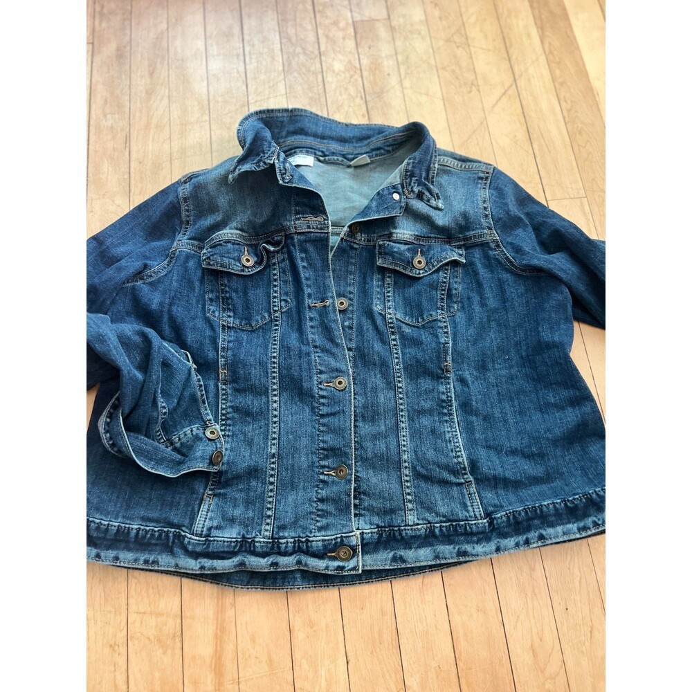 Liz Claiborne Women's Plus 2X Blue Denim Trucker Jacket Button Pockets Stretch